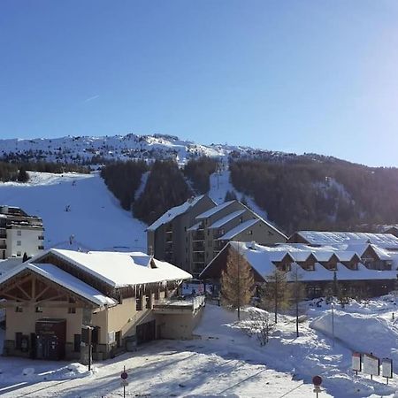Superbe Appartement La Joue Du Loup Centre, 6 Personnes, Avec Parking Prive Le Devoluy Exterior photo