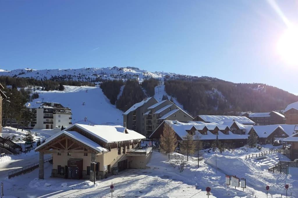 Superbe Appartement La Joue Du Loup Centre, 6 Personnes, Avec Parking Prive Le Devoluy Exterior photo